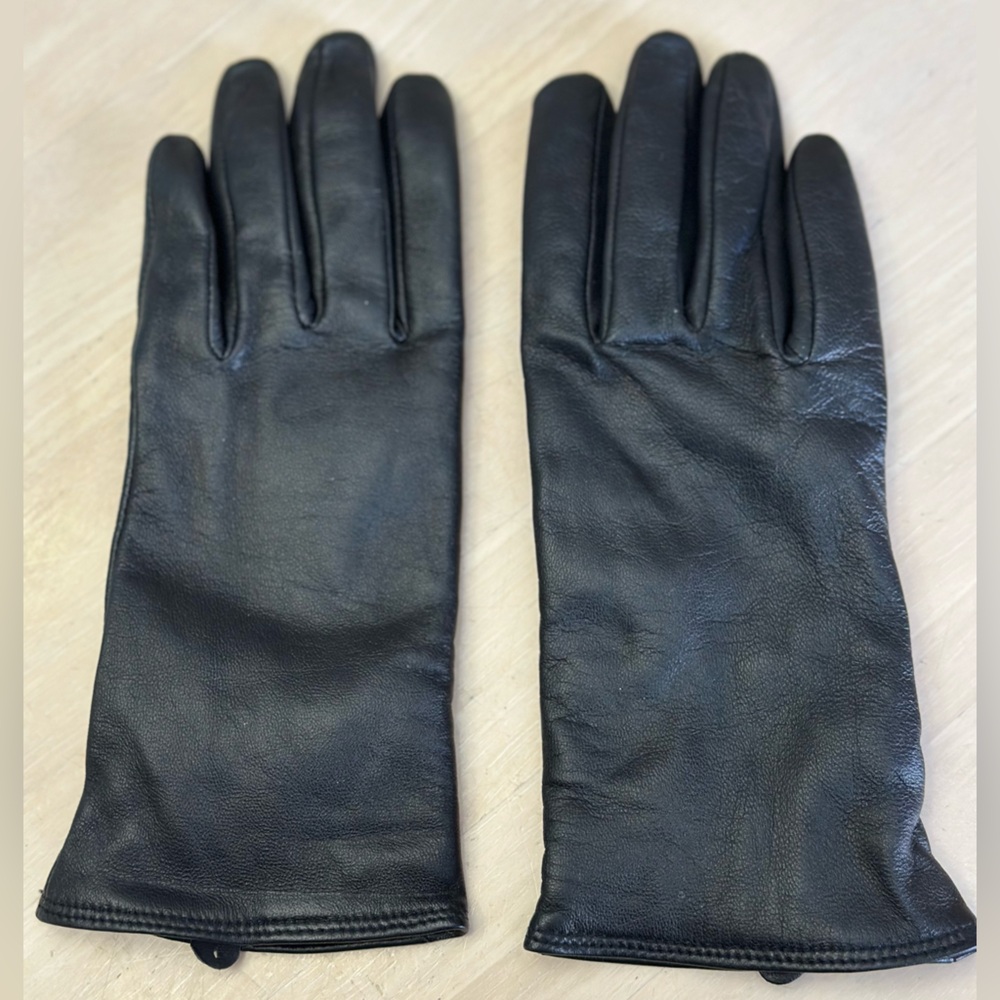 NEVER WORN Charter Club Leather Gloves
